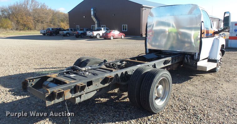 image for item EF9669 2009 Chevrolet C4500  truck cab and chassis