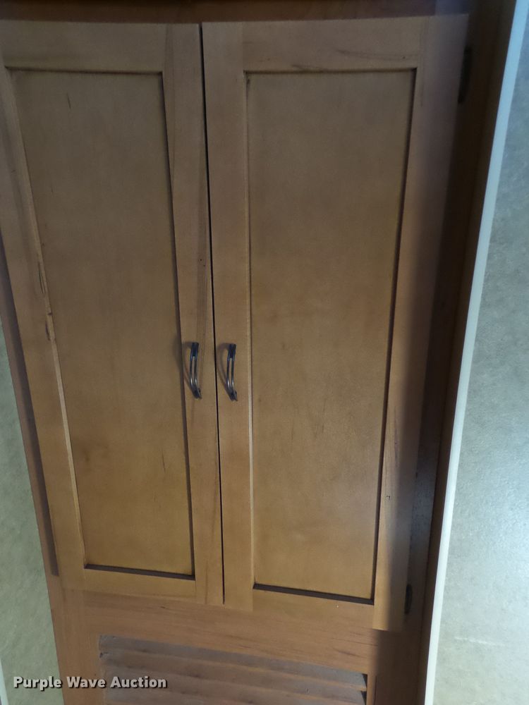 image for item EF9677 2013 Forest River Cherokee  camper