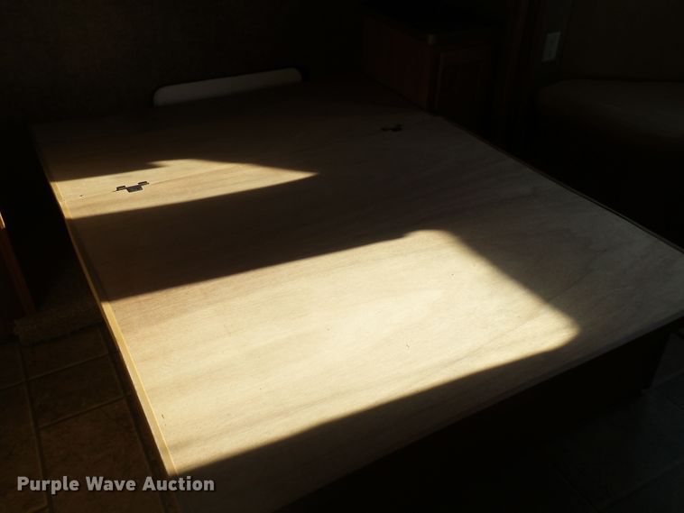 image for item EF9677 2013 Forest River Cherokee  camper