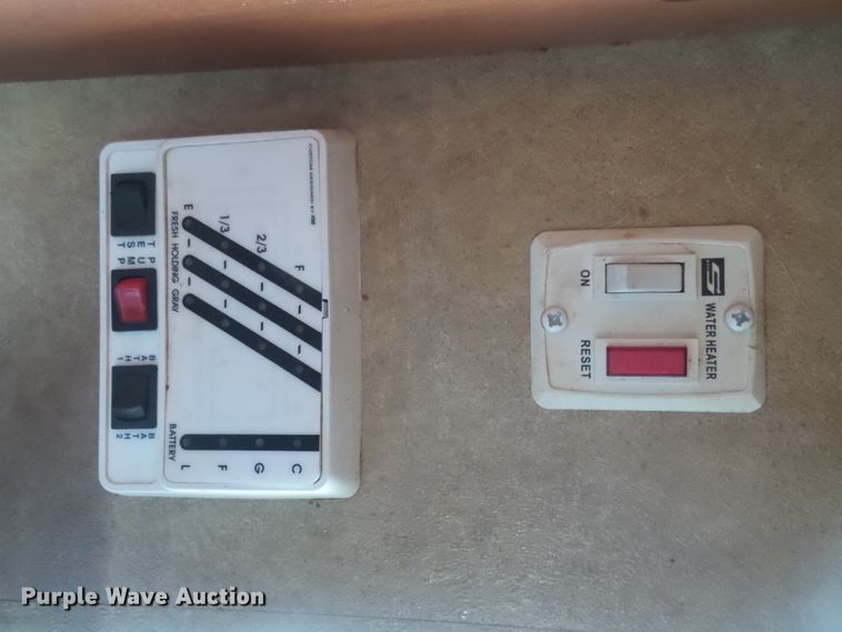 image for item EF9677 2013 Forest River Cherokee  camper