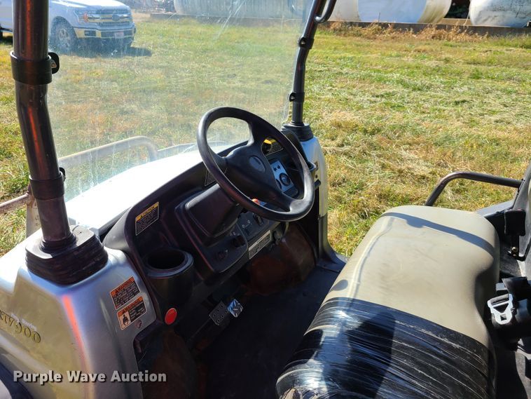 image for item EL9511 Kubota RTV900  utility vehicle