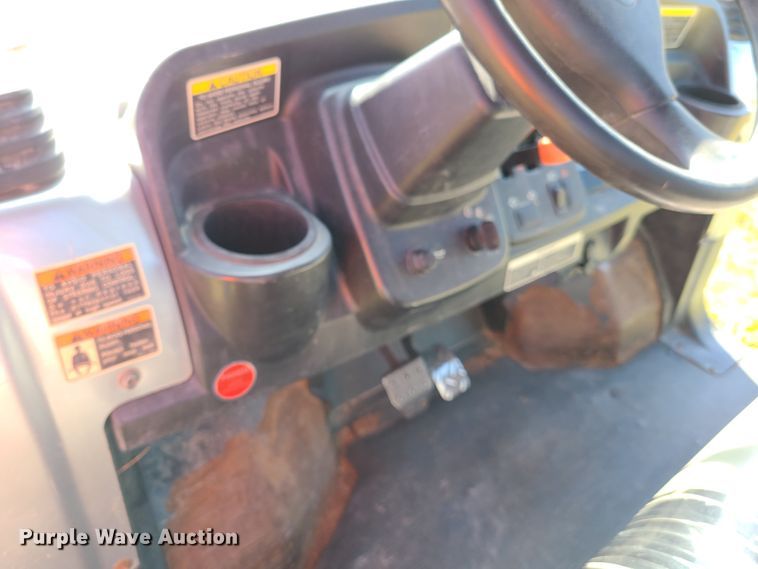 image for item EL9511 Kubota RTV900  utility vehicle
