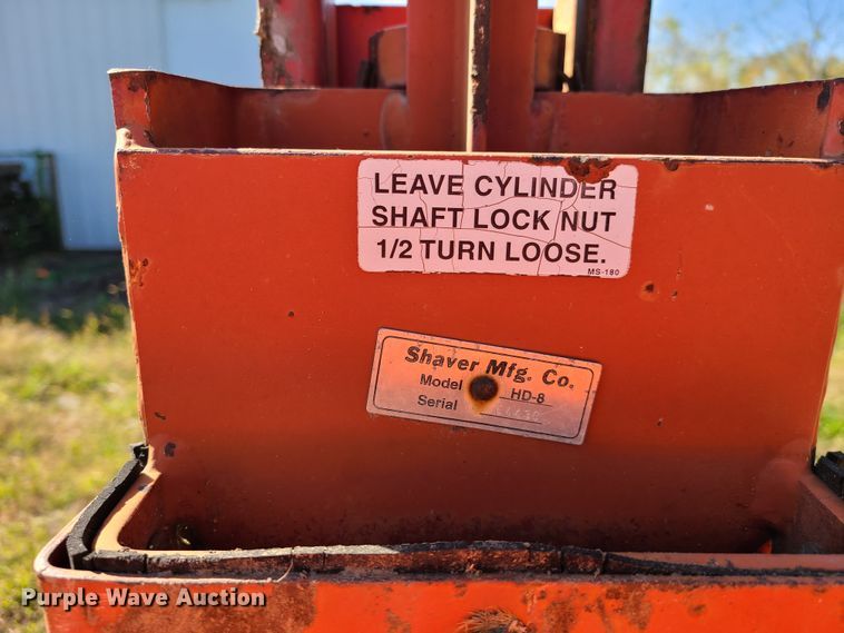 image for item EL9513 Shaver HD-8 skid steer post driver