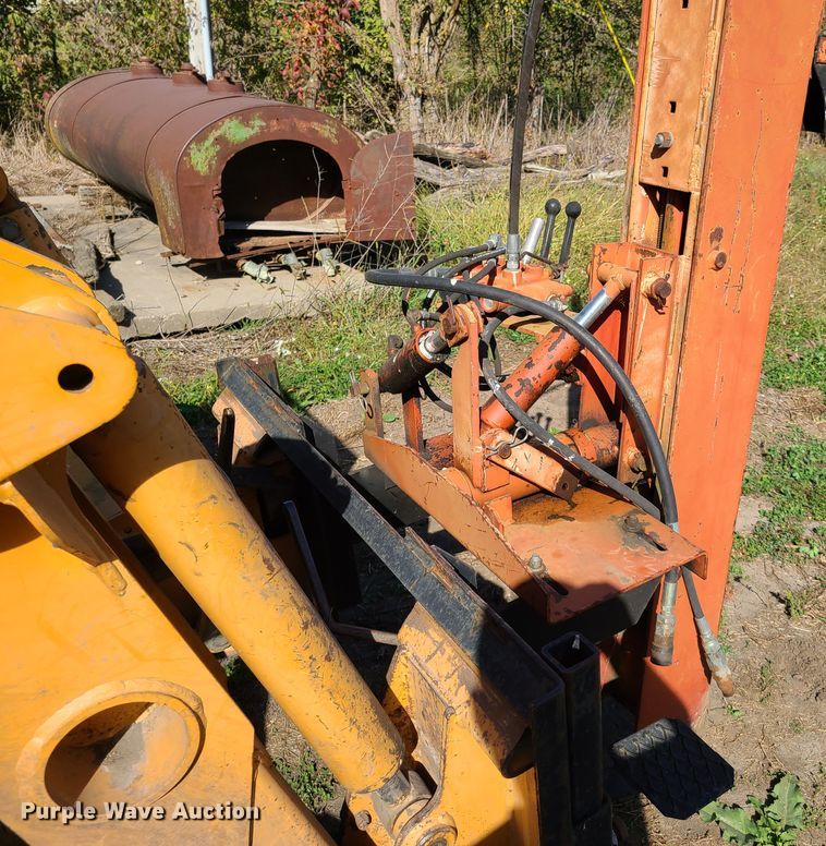 image for item EL9513 Shaver HD-8 skid steer post driver