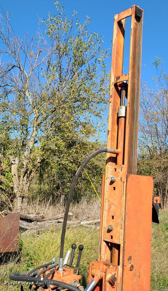 image for item EL9513 Shaver HD-8 skid steer post driver