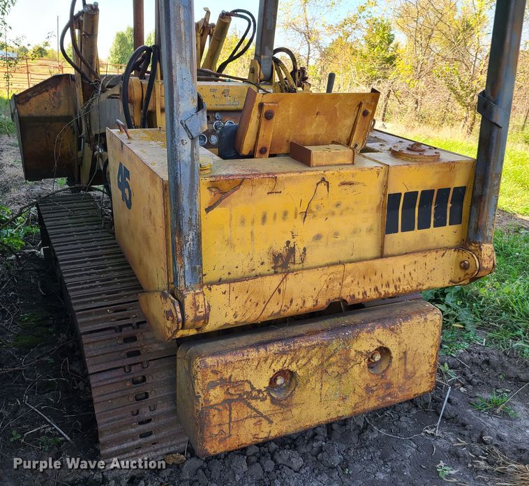 image for item EL9514 1972 Case 450  track loader