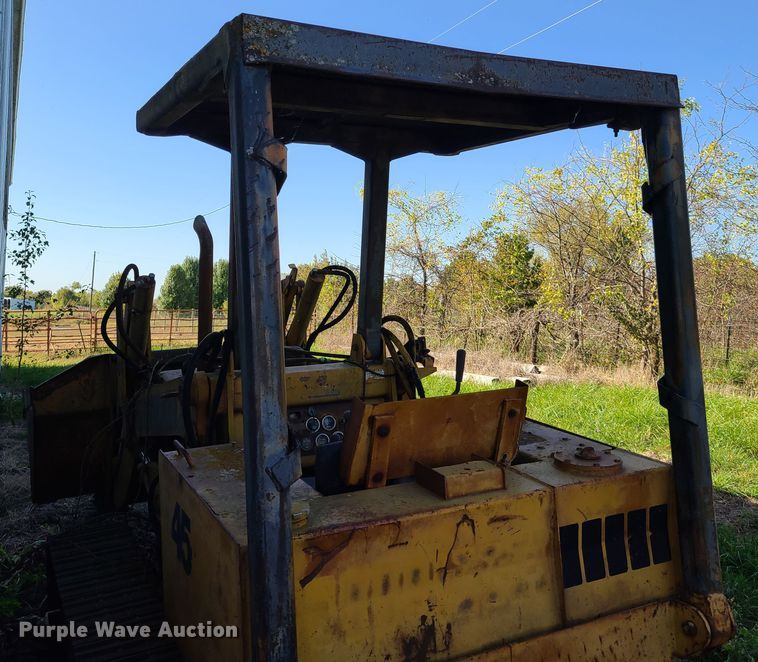 image for item EL9514 1972 Case 450  track loader