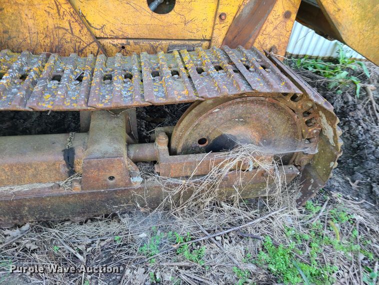 image for item EL9514 1972 Case 450  track loader