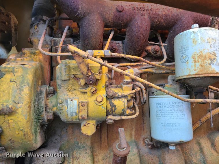 image for item EL9514 1972 Case 450  track loader