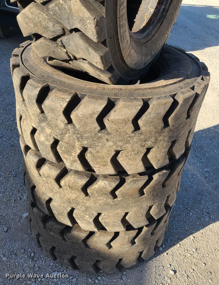 image for item EL9515 (4) 12-16.5 tires