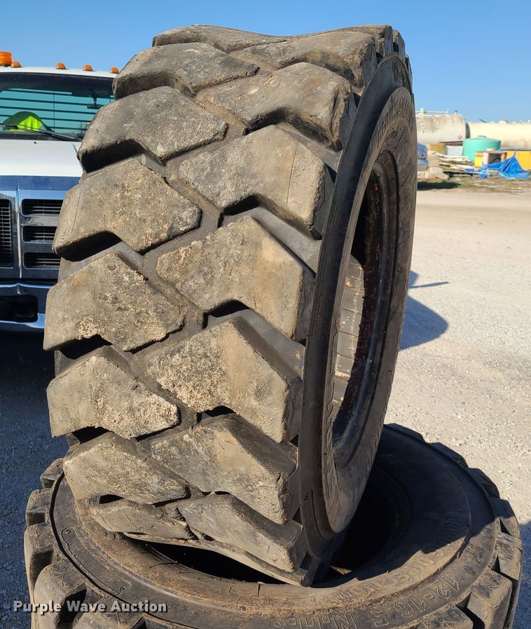 image for item EL9515 (4) 12-16.5 tires