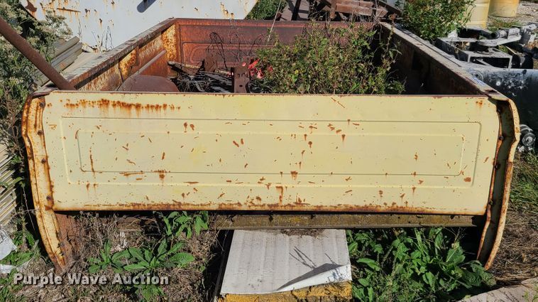 image for item EL9516 1959 GMC pickup truck bed