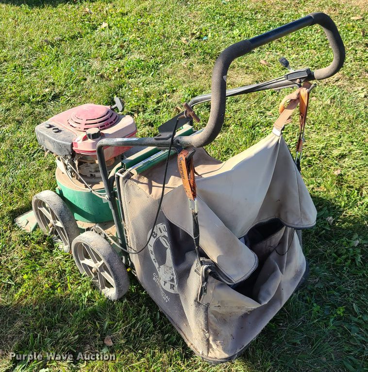 image for item EL9517 Billy Goat SV50HR leaf vacuum