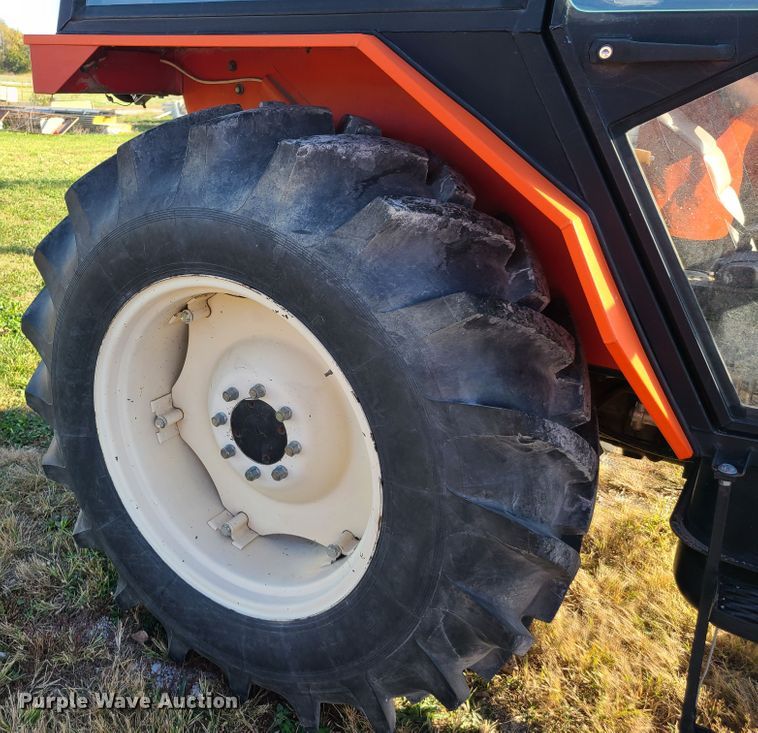 image for item EL9518 Zetor 6320  tractor