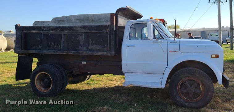 image for item EL9519 1972 Chevrolet C50  dump truck