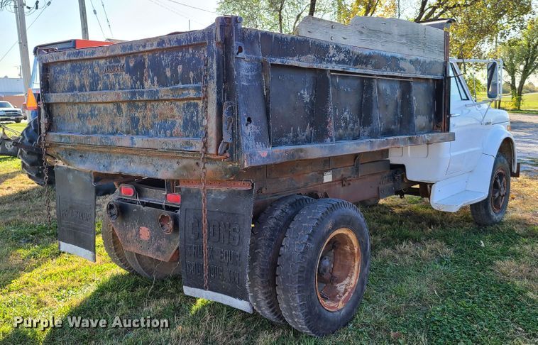 image for item EL9519 1972 Chevrolet C50  dump truck