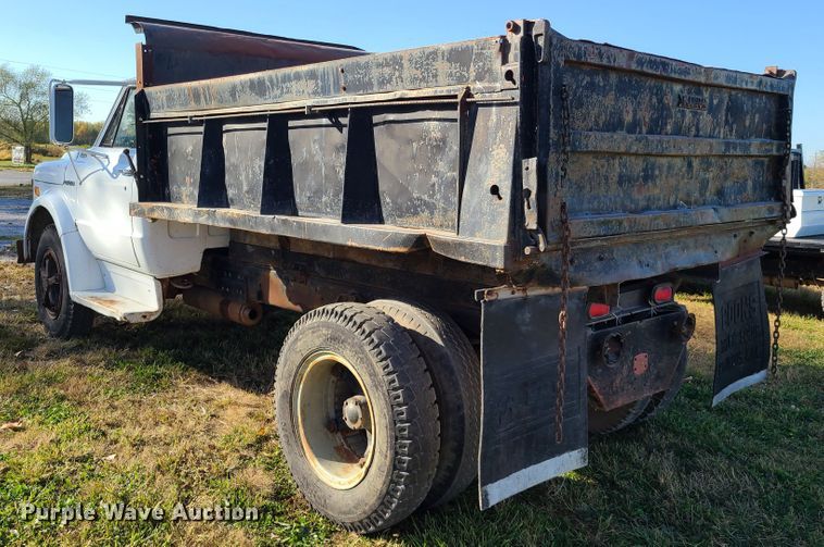 image for item EL9519 1972 Chevrolet C50  dump truck