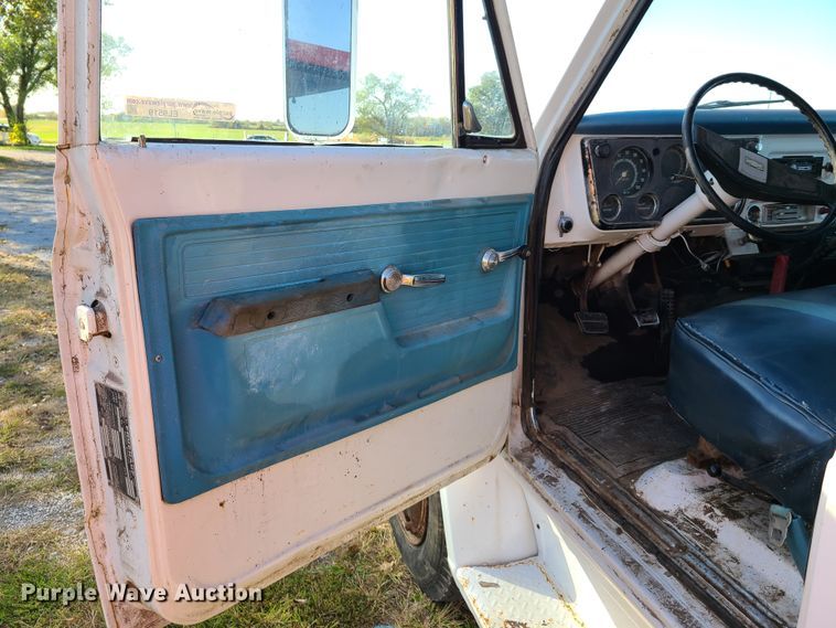 image for item EL9519 1972 Chevrolet C50  dump truck