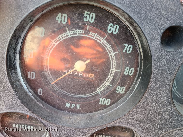 image for item EL9519 1972 Chevrolet C50  dump truck