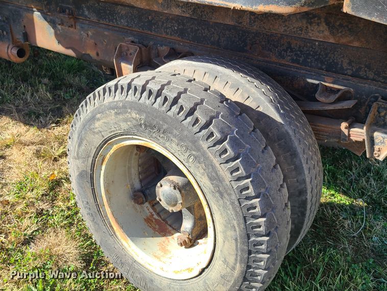 image for item EL9519 1972 Chevrolet C50  dump truck