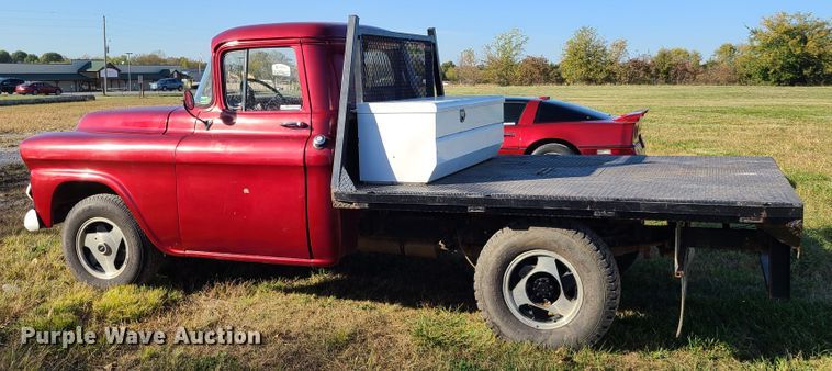 image for item EL9520 1959 GMC 150  flatbed pickup truck