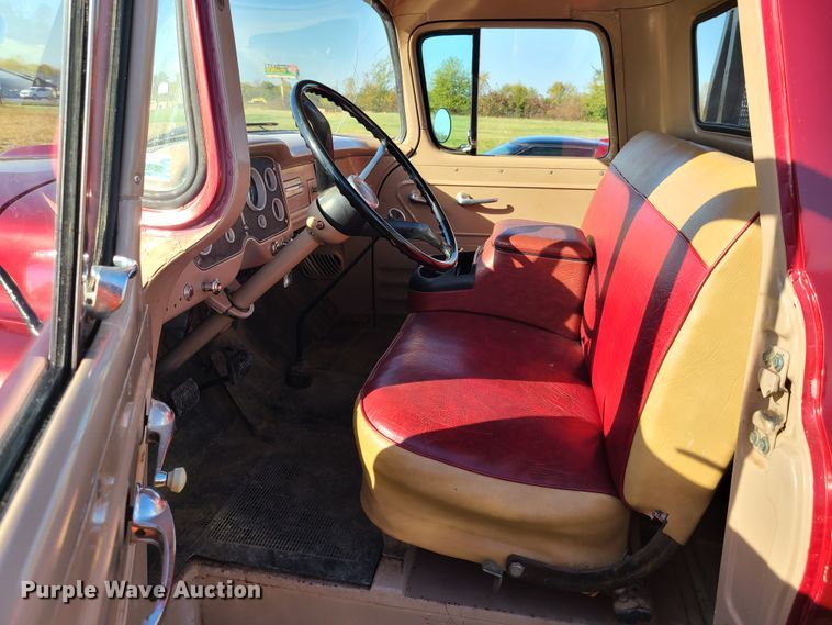 image for item EL9520 1959 GMC 150  flatbed pickup truck