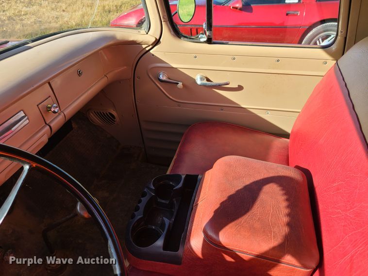 image for item EL9520 1959 GMC 150  flatbed pickup truck