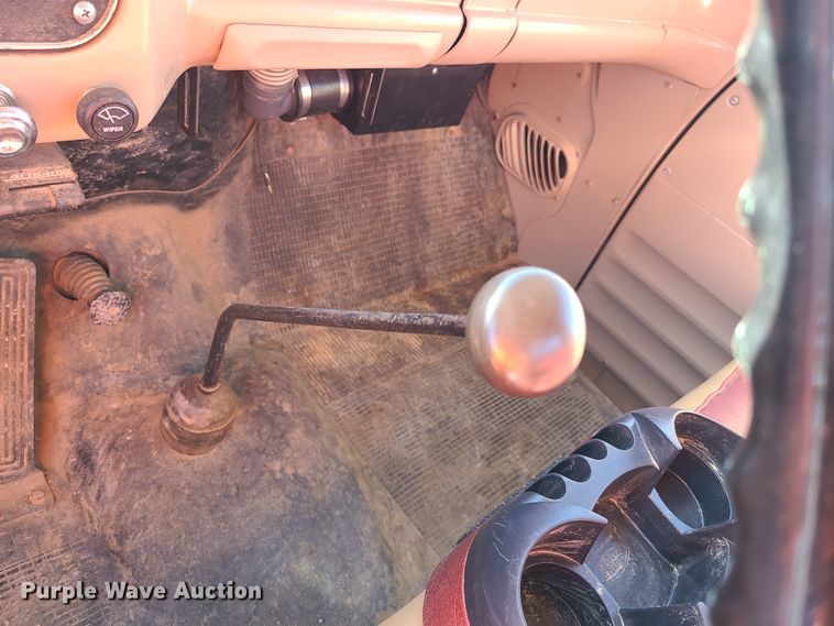 image for item EL9520 1959 GMC 150  flatbed pickup truck