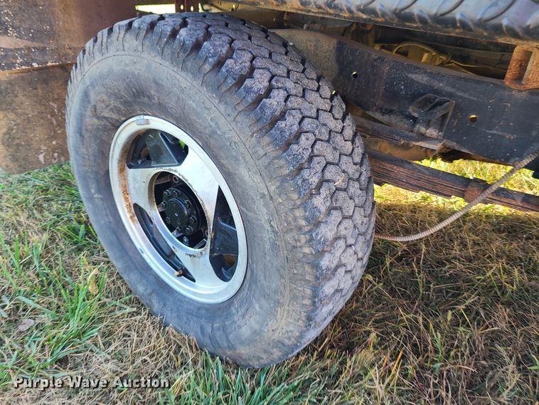 image for item EL9520 1959 GMC 150  flatbed pickup truck