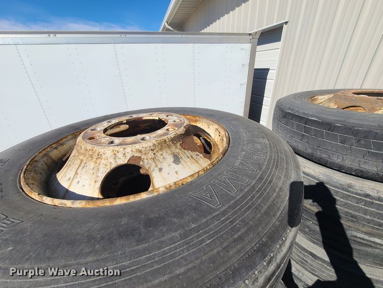 image for item EL9523 (24) 285/75R24.5LP tires