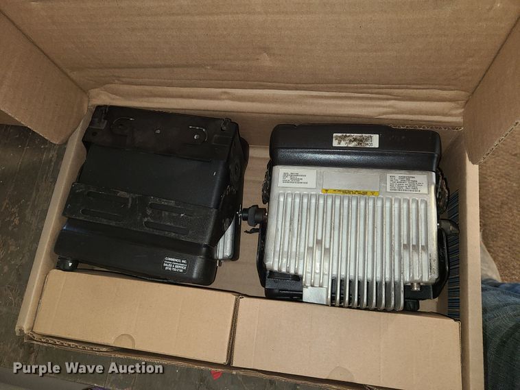 image for item EL9526 (28) CB radios