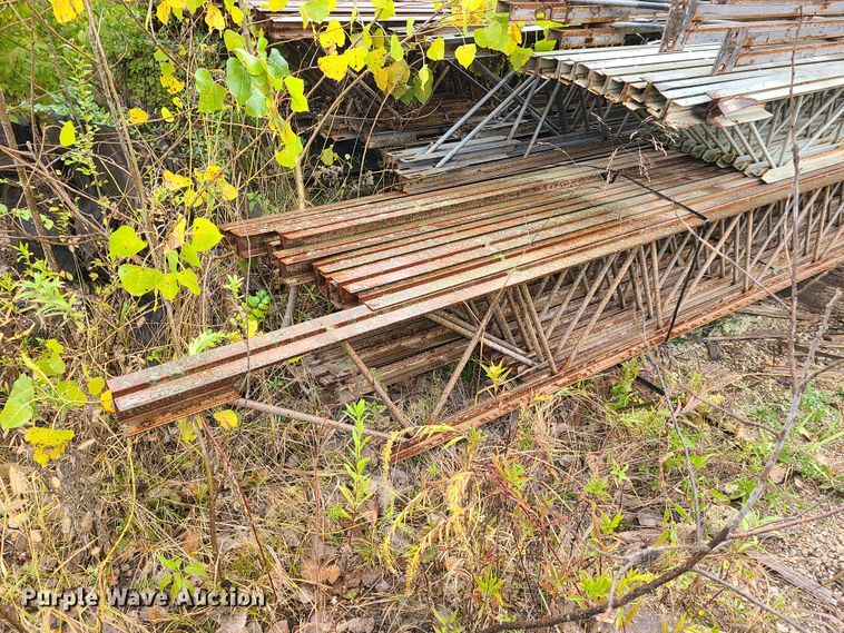 image for item EL9556 (21) step trusses