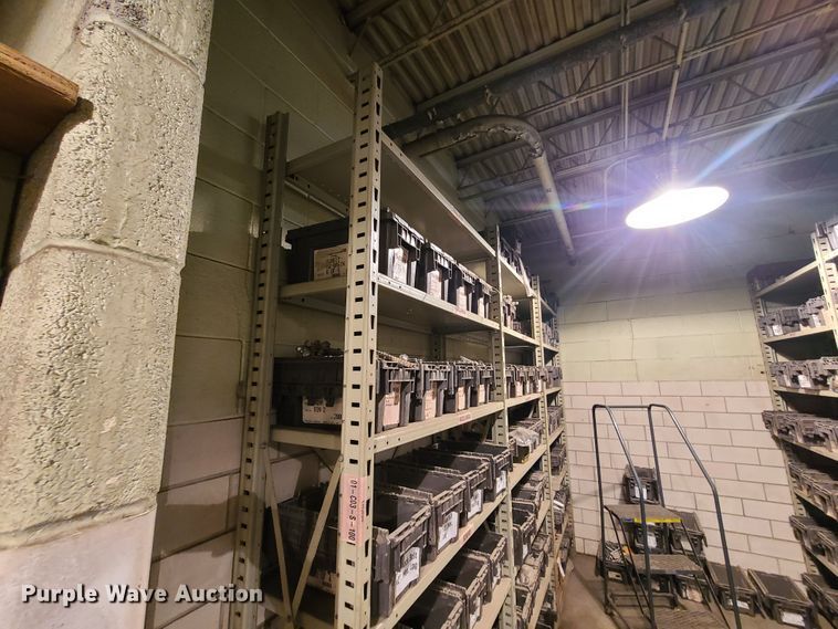 image for item EL9560 (50) shelving units