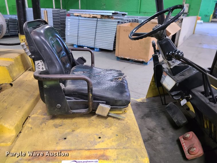 image for item EL9561 Hyster S80XL  forklift