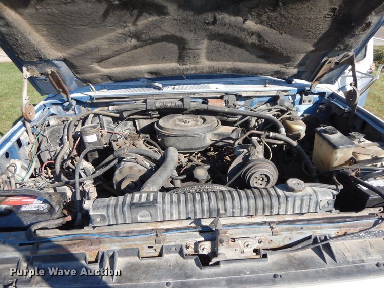 image for item FG9528 1989 Ford F450 Super Duty XL  tow truck