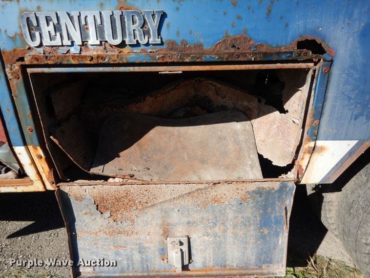 image for item FG9528 1989 Ford F450 Super Duty XL  tow truck