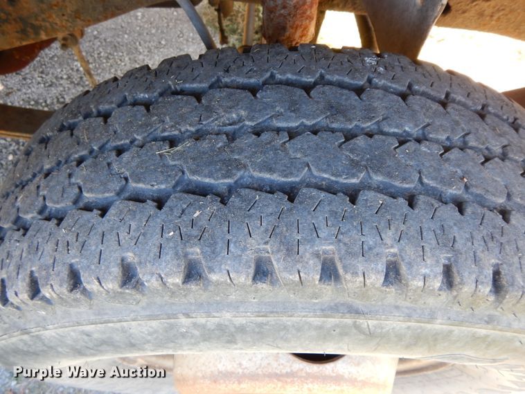 image for item FG9528 1989 Ford F450 Super Duty XL  tow truck