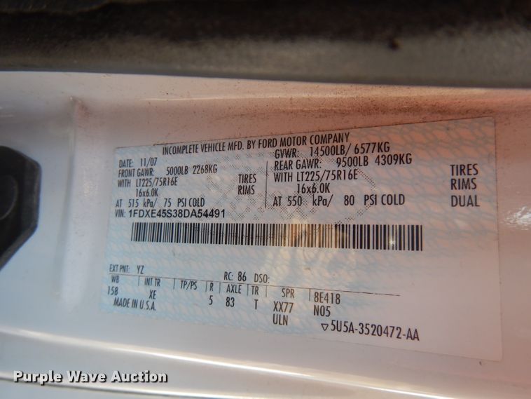 image for item FR9112 2008 Ford E350  shuttle bus