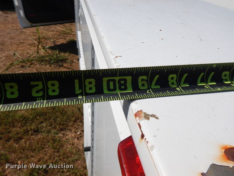 image for item FR9115 2001 Chevrolet Silverado 1500  utility bed pickup truck