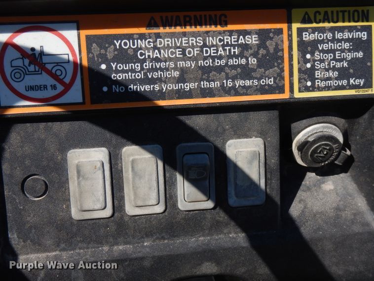 image for item FR9199 John Deere Gator HPX  utility vehicle