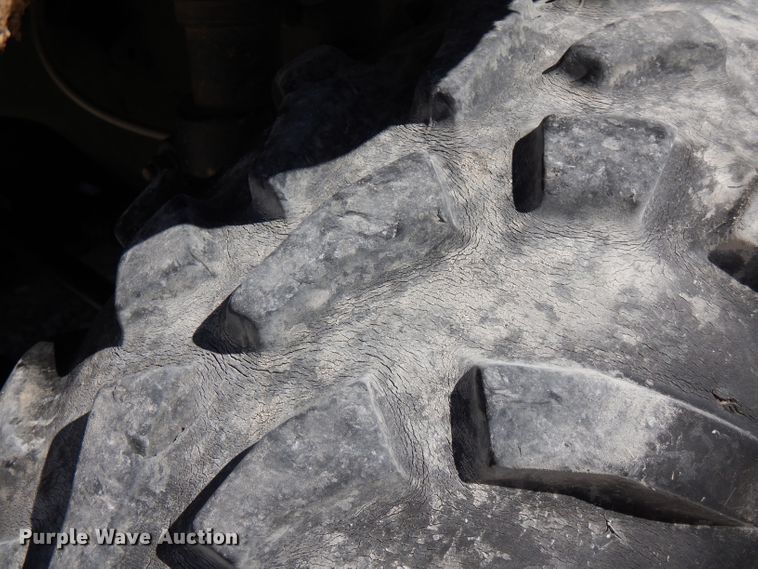 image for item FR9199 John Deere Gator HPX  utility vehicle