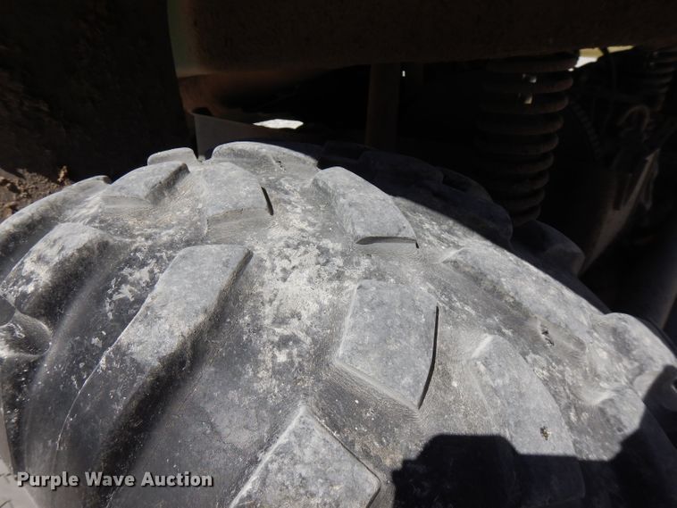 image for item FR9199 John Deere Gator HPX  utility vehicle