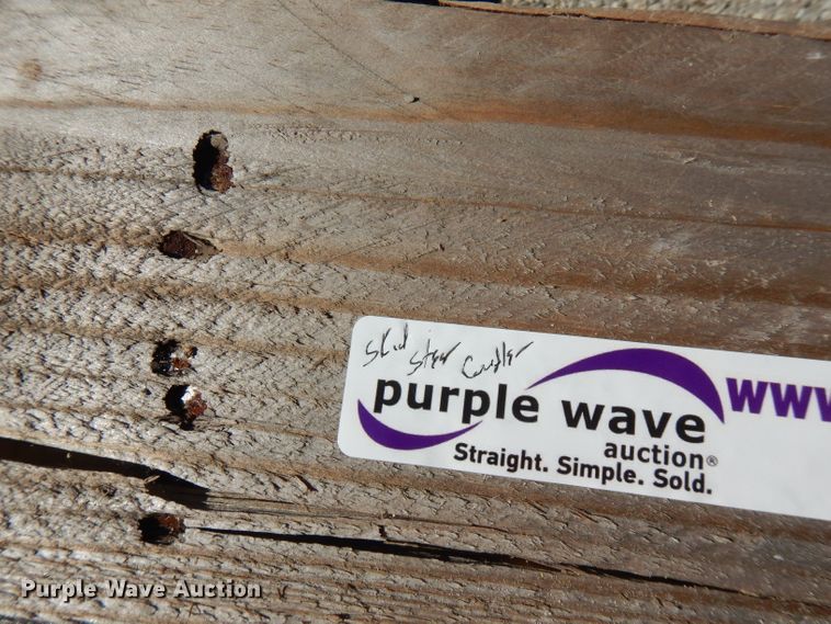 image for item FR9201 Tractor to skid steer manual quick attach