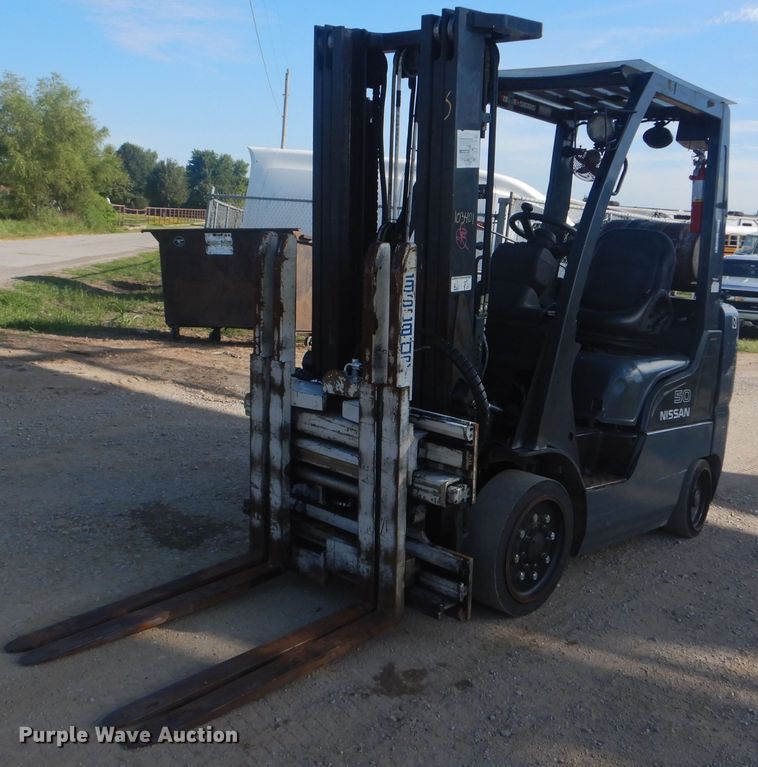 image for item GM9130 Nissan MCPL02A25LV  forklift