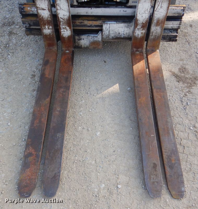 image for item GM9130 Nissan MCPL02A25LV  forklift