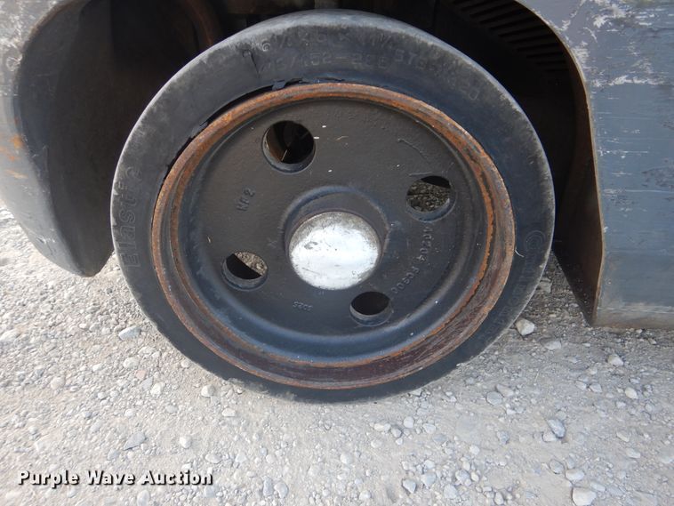 image for item GM9130 Nissan MCPL02A25LV  forklift