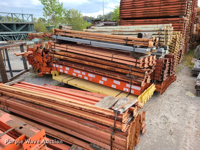 image for item GY9631 Approximately 330 pallet racking cross-members