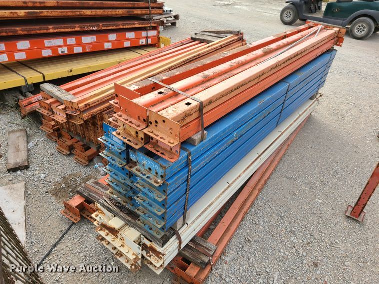 image for item GY9631 Approximately 330 pallet racking cross-members