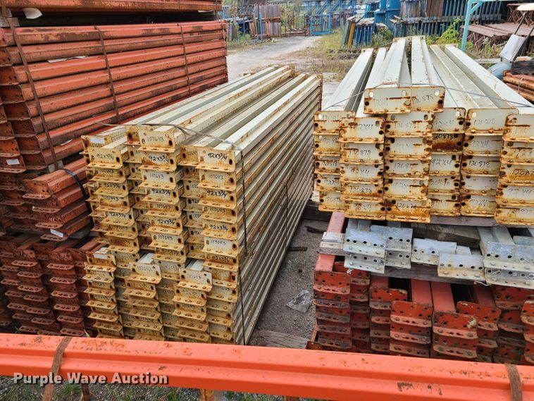image for item GY9631 Approximately 330 pallet racking cross-members