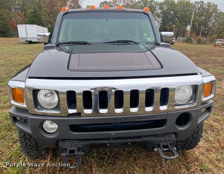 image for item HA9661 2003 Hummer H3  SUV